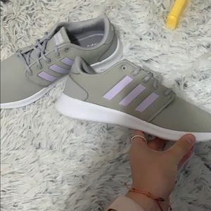 Women’s Adidas Tennis Shoes